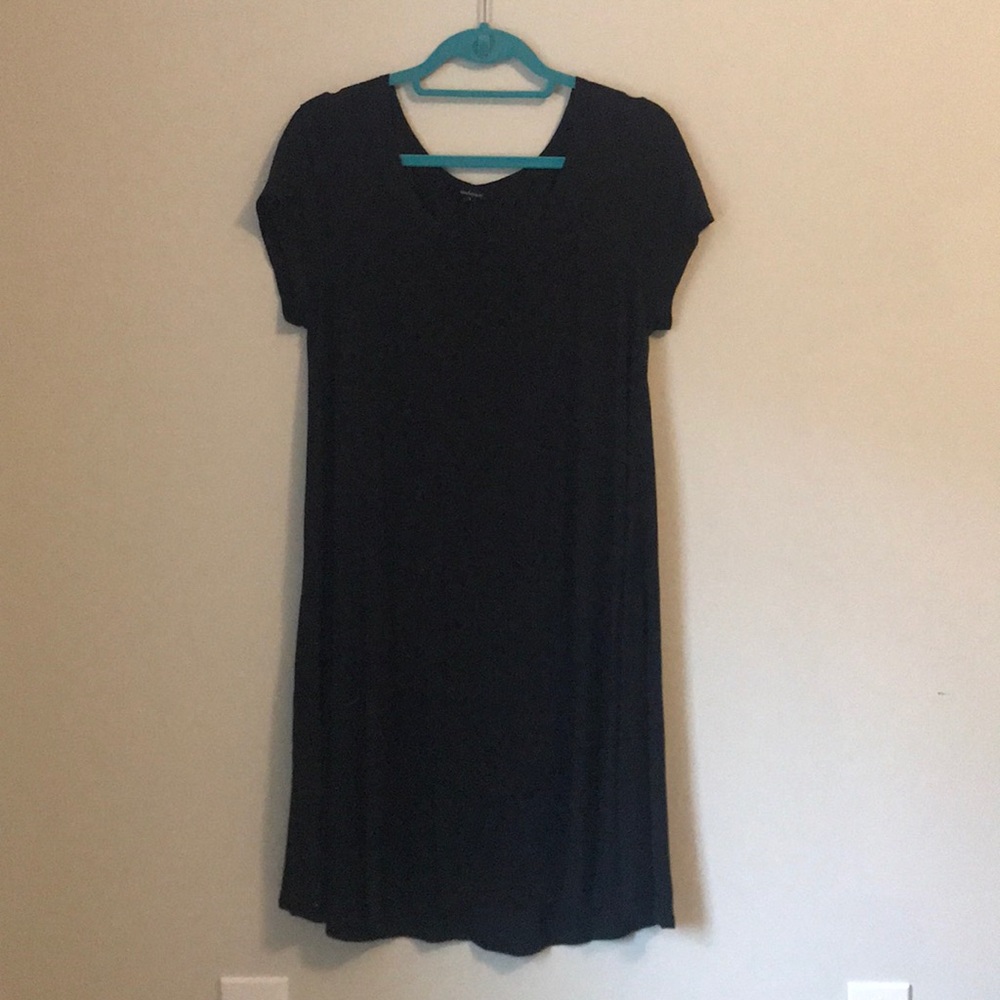 Black casual dress